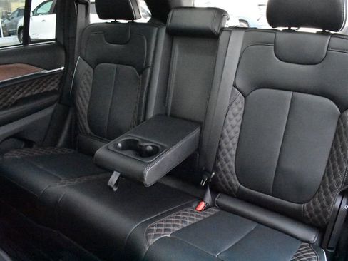 Used 2025 Jeep Grand Cherokee Summit w/ Adv Protech Group IV image 26