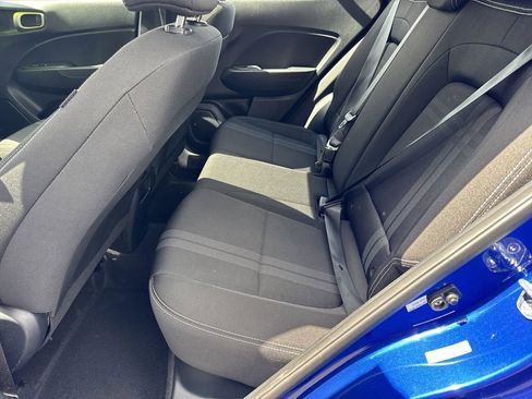 Used 2025 Hyundai Venue SEL FWD image 20