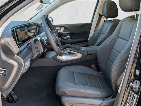 New 2026 Mercedes-Benz GLS 450 4MATIC image 4