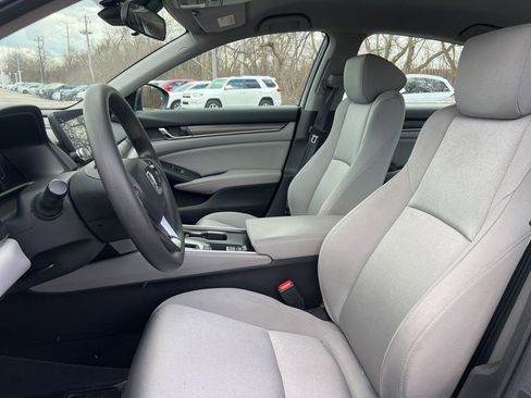 Used 2018 Honda Accord LX image 2