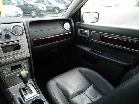 Used 2008 Lincoln MKZ FWD image 17