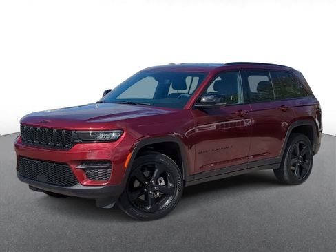 Used 2023 Jeep Grand Cherokee Altitude AWD/4WD image 1