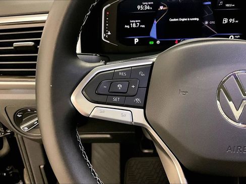 Used 2023 Volkswagen Atlas SEL image 11