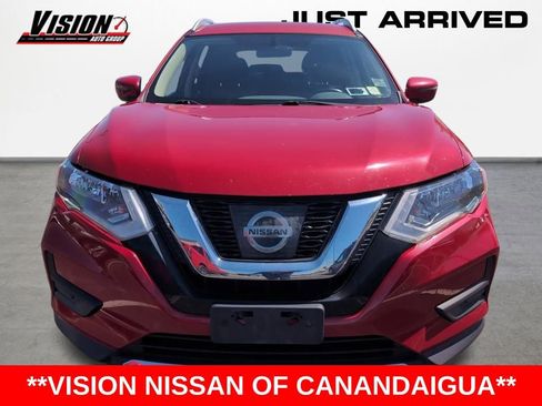 Used 2017 Nissan Rogue SV AWD/4WD image 2