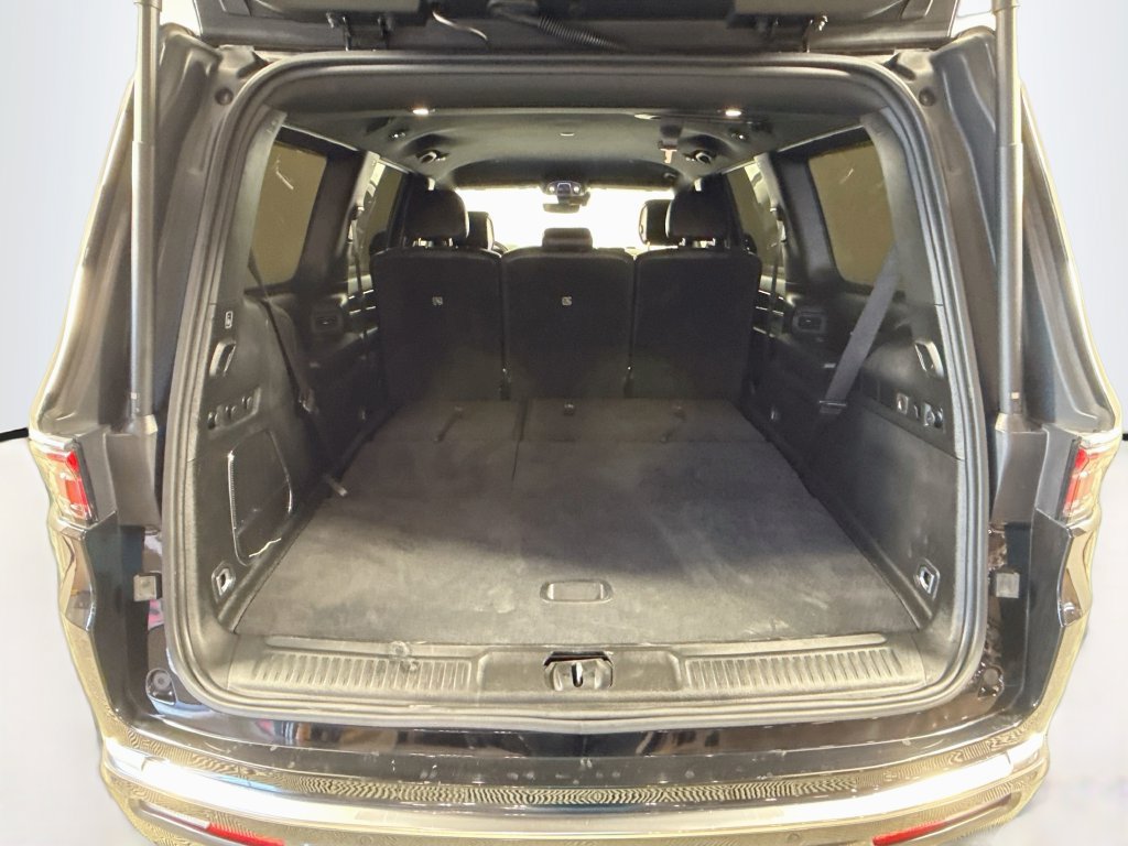 Used 2022 Jeep Wagoneer Series II AWD/4WD image 26