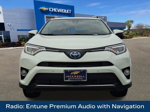 Used 2017 Toyota RAV4 Limited image 3