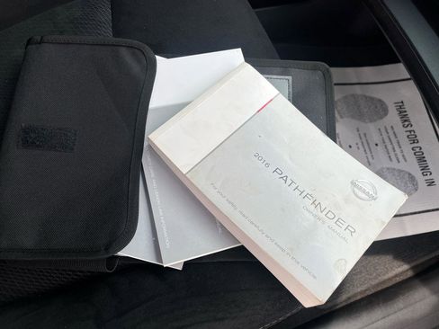 Used 2016 Nissan Pathfinder SV image 35