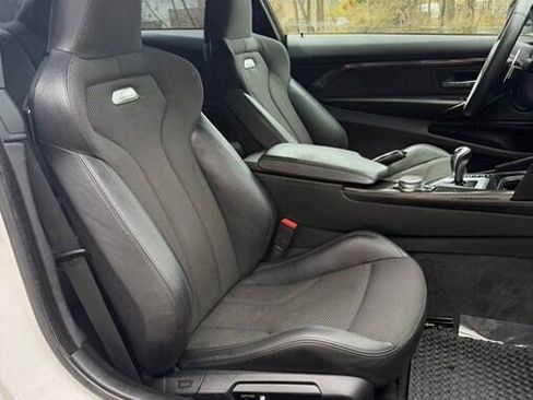 Used 2015 BMW M4 Coupe image 17