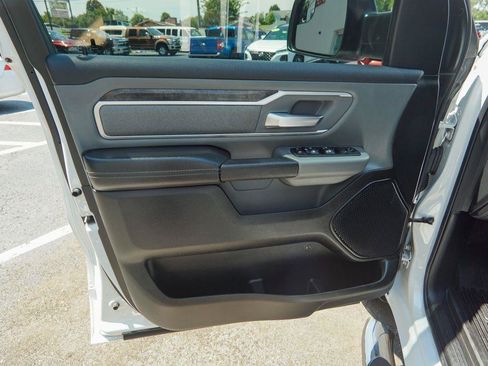Used 2020 RAM 1500 Big Horn AWD/4WD image 14