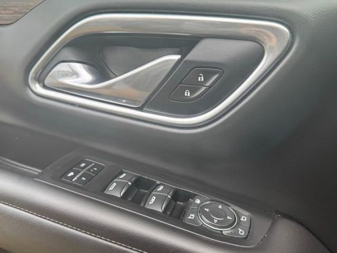 Used 2021 Chevrolet Tahoe High Country w/ Premium Package image 16