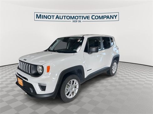 Certified 2023 Jeep Renegade Latitude image 4