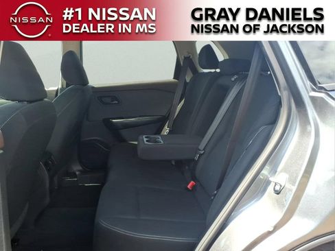 Used 2023 Nissan Rogue S AWD/4WD image 26