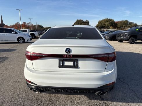 Used 2025 Volkswagen Jetta GLI Autobahn image 6
