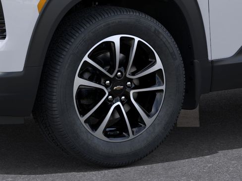 New 2026 Chevrolet TrailBlazer LT FWD image 9