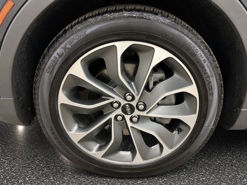 Used 2023 Lincoln Nautilus Reserve AWD/4WD image 35