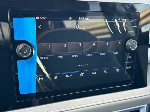 New 2026 Volkswagen Taos SE image 17