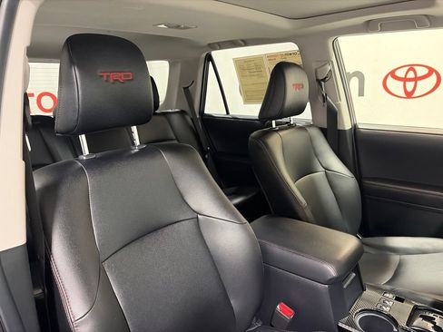 Used 2023 Toyota 4Runner TRD Off-Road Premium w/ Moonroof Package AWD/4WD image 14