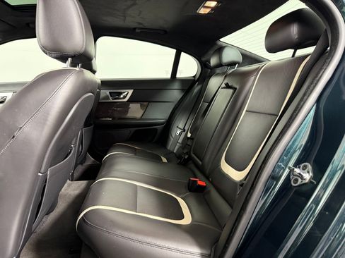 Used 2015 Jaguar XF Supercharged image 14