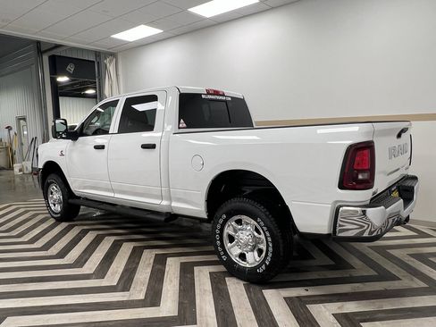 New 2026 RAM 2500 Tradesman AWD/4WD image 13