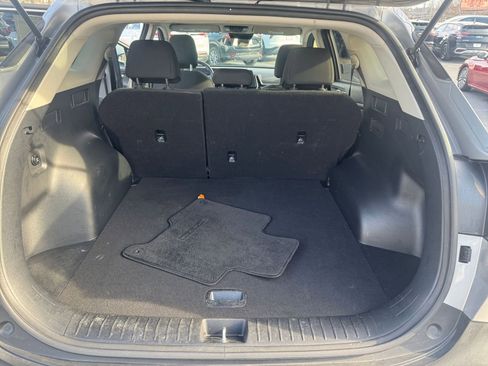Used 2025 Kia Sportage LX image 24