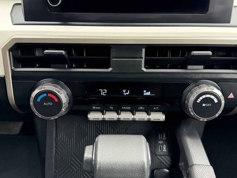 Used 2024 Toyota Tacoma TRD Off-Road AWD/4WD image 30