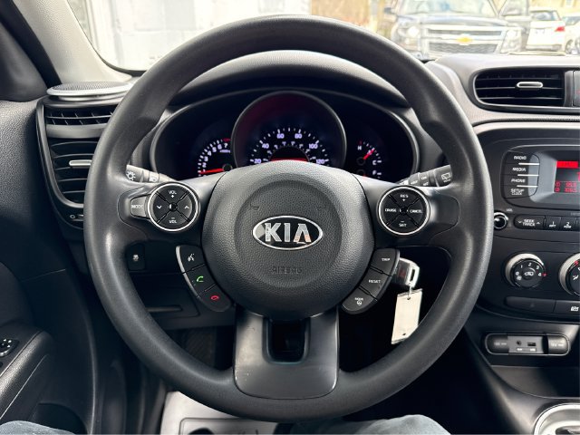 Used 2014 Kia Soul FWD image 16
