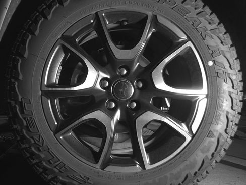 Used 2025 Jeep Compass Trailhawk AWD/4WD image 14