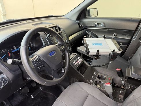 Used 2018 Ford Explorer 4WD Police Interceptor image 10