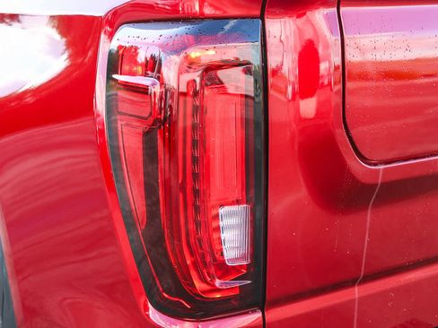 Used 2022 GMC Sierra 1500 SLT w/ SLT Premium Package image 7