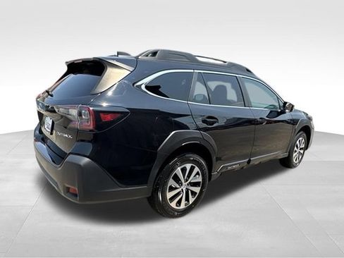 Used 2023 Subaru Outback Premium AWD/4WD image 35