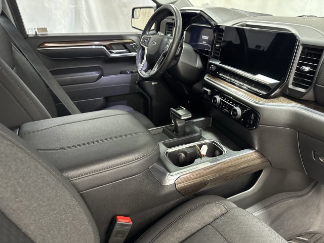 Certified 2024 Chevrolet Silverado 1500 RST w/ Convenience Package II AWD/4WD image 27
