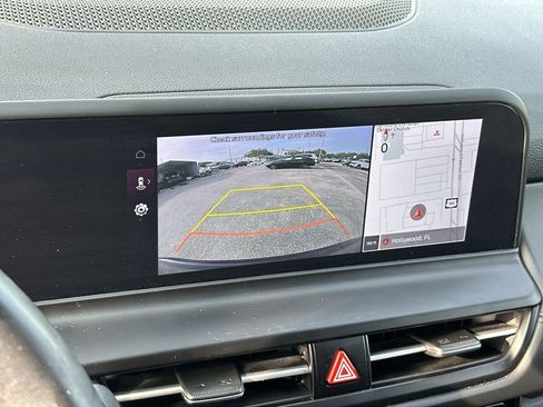 Certified 2024 Kia Seltos EX FWD image 21