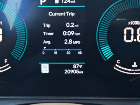 Used 2025 Hyundai Sonata SEL FWD image 24