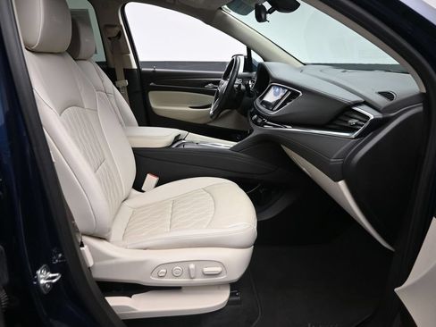 Used 2024 Buick Enclave Avenir w/ Avenir Technology Package AWD/4WD image 9