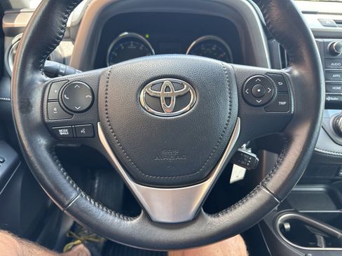Used 2016 Toyota RAV4 XLE AWD/4WD image 27
