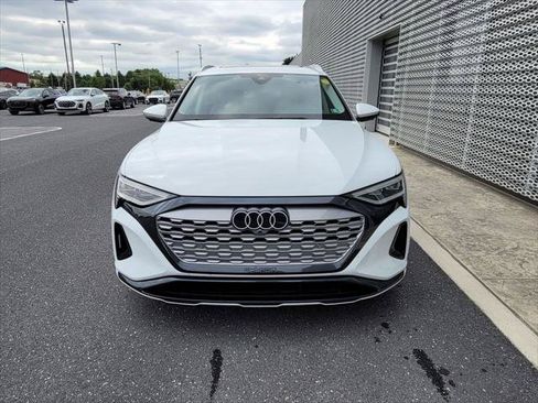 Used 2024 Audi Q8 e-tron Premium Plus w/ Premium Plus Package AWD/4WD image 10