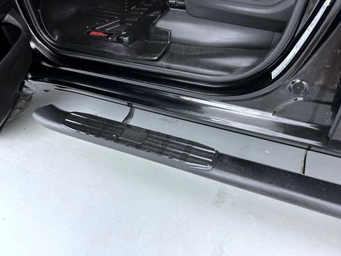 Used 2023 RAM 1500 Big Horn AWD/4WD image 9