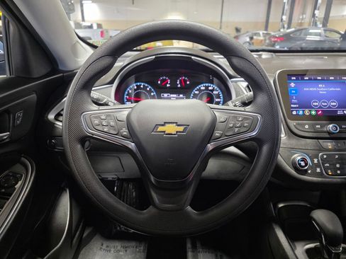 Used 2024 Chevrolet Malibu LT image 29