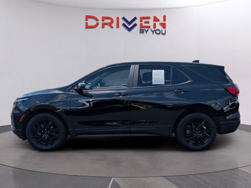 Used 2024 Chevrolet Equinox LS w/ Midnight Edition FWD image 2