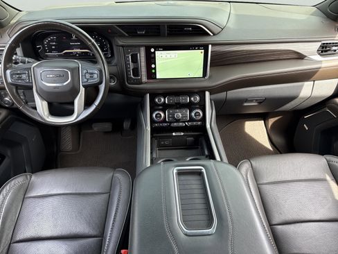 Used 2022 GMC Yukon Denali AWD/4WD image 6