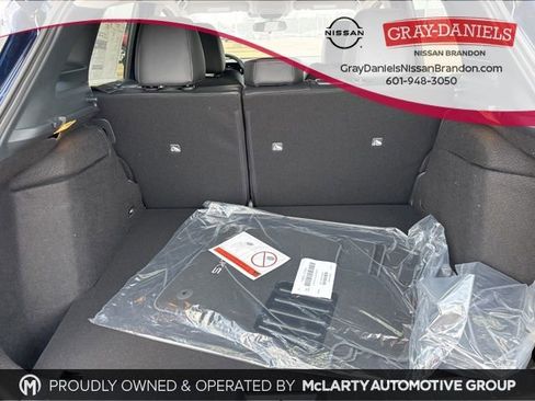 New 2025 Nissan Kicks SR image 20