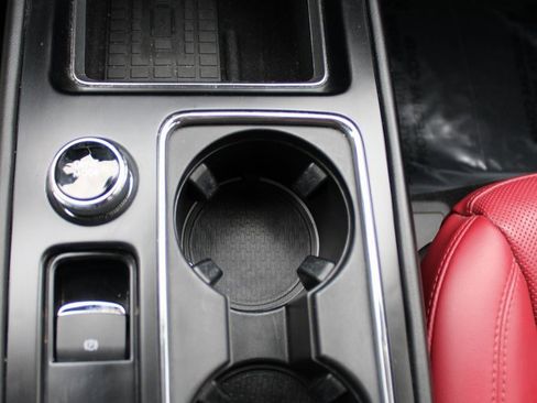 Used 2024 Lincoln Corsair Reserve w/ Equipment Group 201A image 33