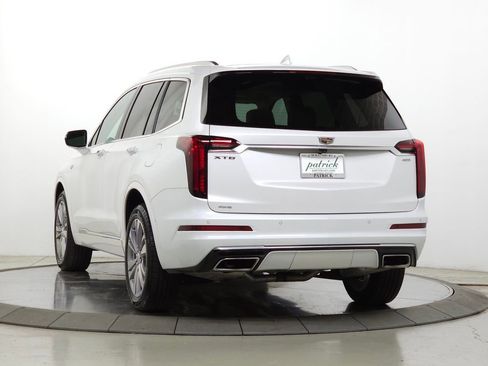 Used 2024 Cadillac XT6 Premium Luxury w/ Technology Package image 5