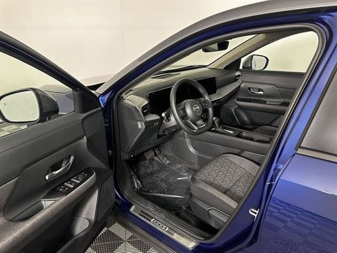 New 2025 Nissan Kicks SV w/ Illumination Package image 22