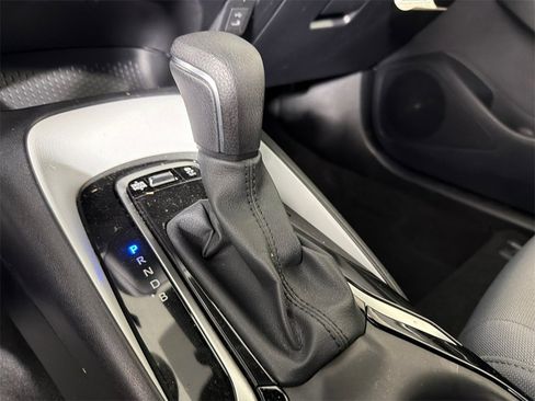 Used 2025 Toyota Corolla SE image 30