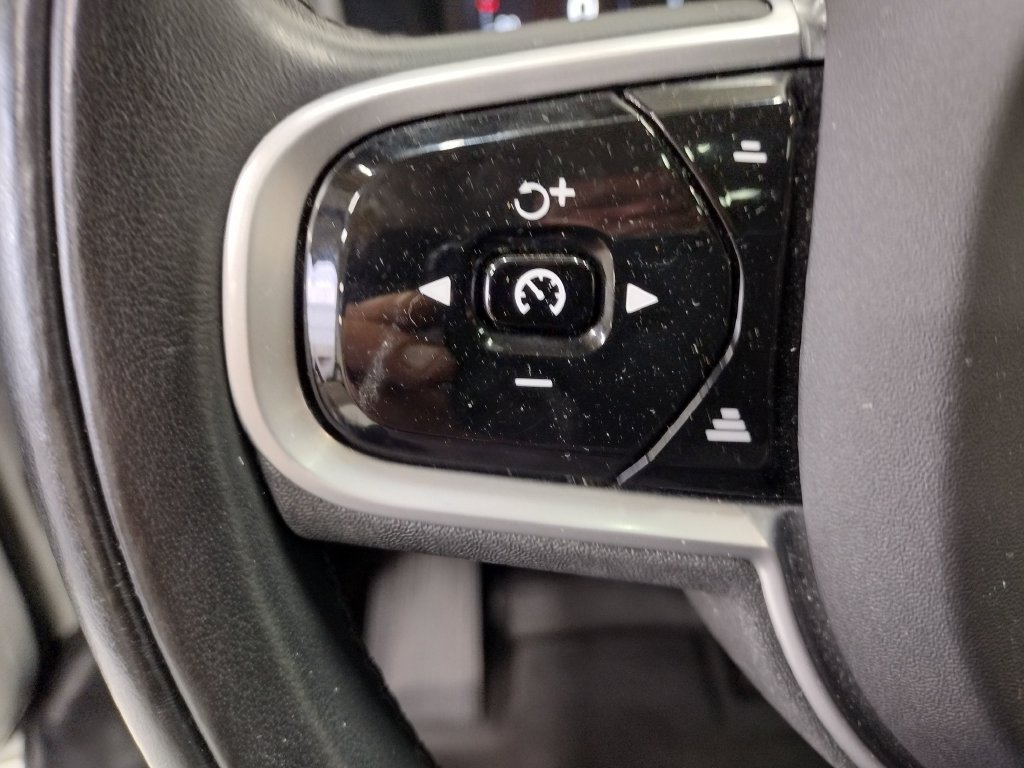 Used 2022 Volvo XC90 T8 Inscription AWD/4WD image 30