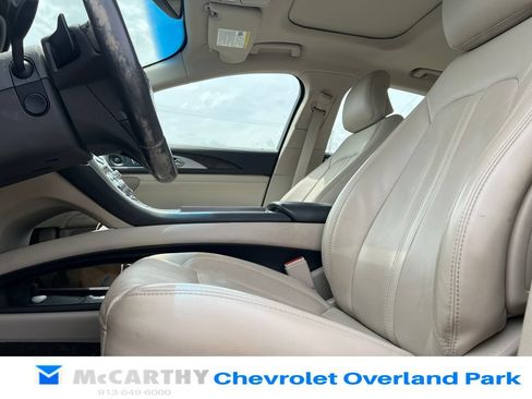 Used 2018 Lincoln MKZ Reserve w/ Climate Package FWD image 10