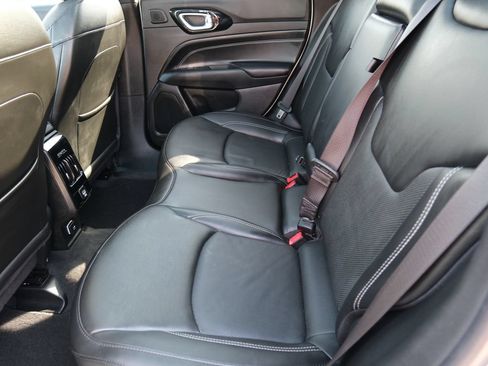 Used 2022 Jeep Compass High Altitude AWD/4WD image 33