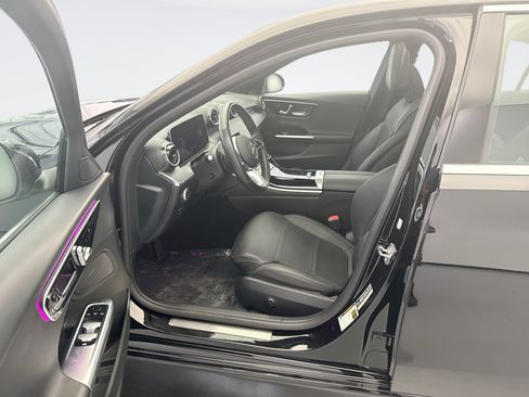 Used 2025 Mercedes-Benz C 300 4MATIC Sedan image 10