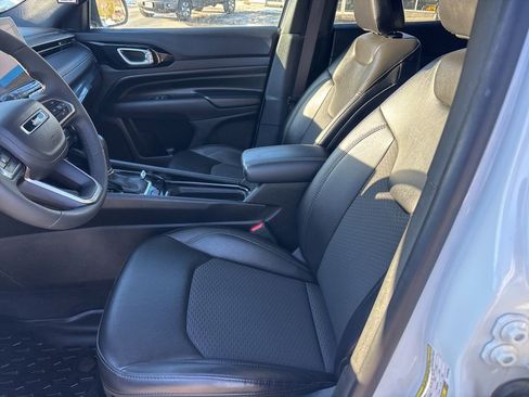 Used 2022 Jeep Compass Altitude image 13